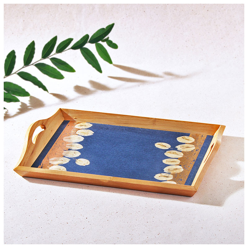 Read more about the article Tray in Millingtonia wood – (32 x 44 cm)